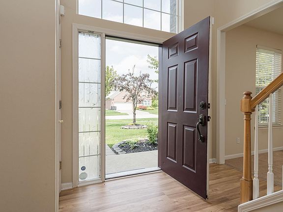 3rd image of 14864 Liri Dr
