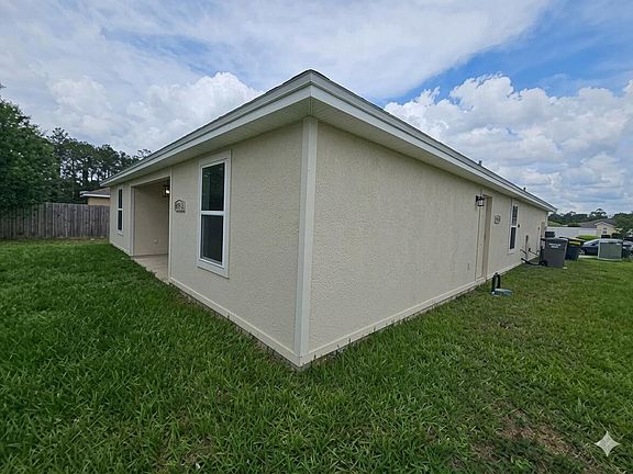 3rd image of 8650 W Lake George Cir W