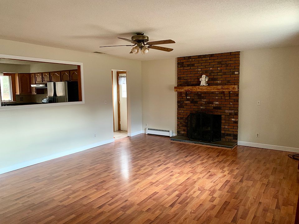 2nd image of 75 Graham Rd
