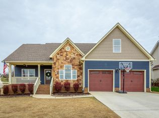 284 Quartz Dr, Chickamauga, GA 30707