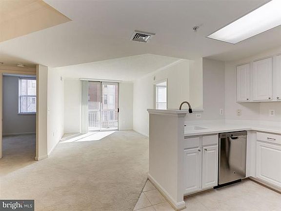 2nd image of 3830 9th St N APT 506E