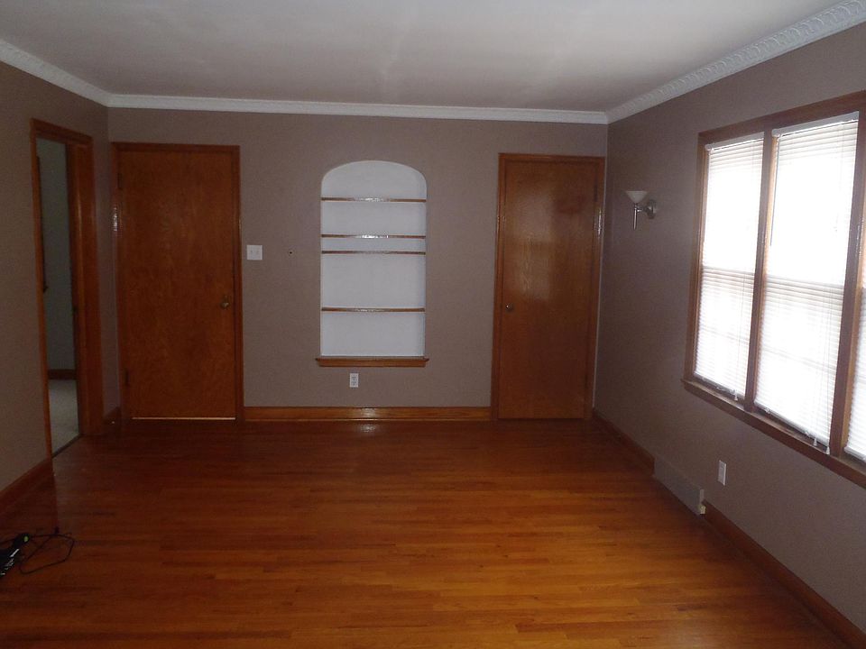 2nd image of 543 N 63rd St