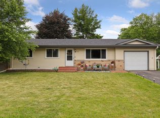 8701 40 1/2 Ave N, New Hope, MN 55427