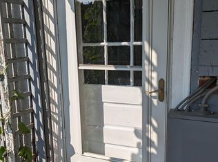 33 University Cir APT 2, Charlottesville, VA 22903