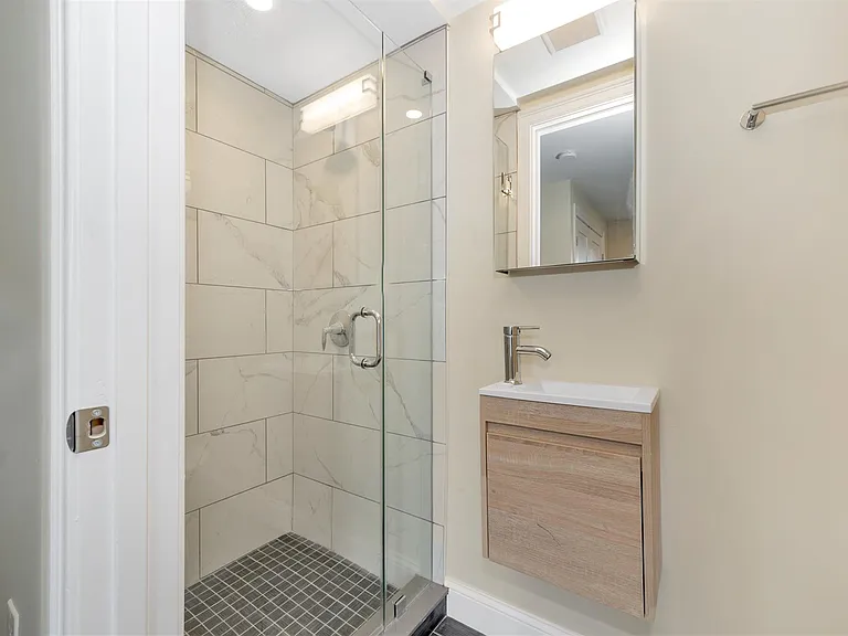 39 Wright Ave #1 — Photo 25