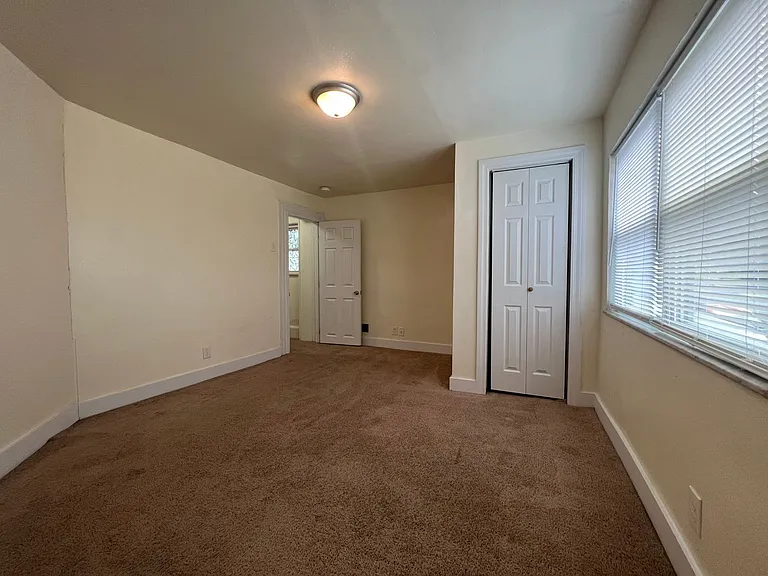 2414 Patterson St — Photo 12