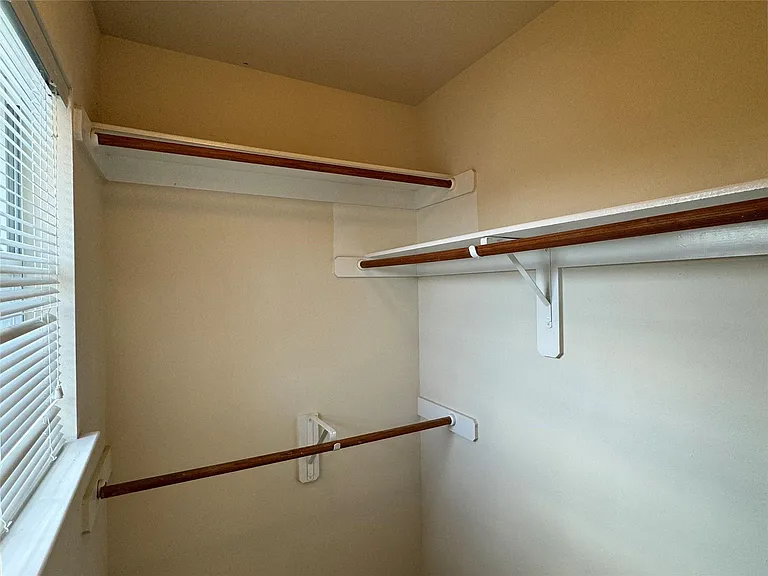 11515 Jacinth Ct — Photo 29
