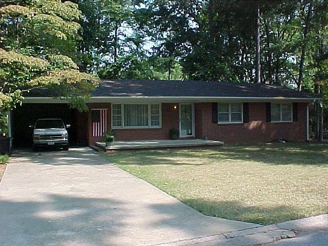 BRICK RANCH
