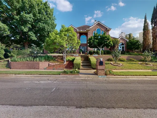3122 Shadow Dr W, Arlington, TX 76006