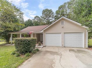 4251 Fiddlers Bnd, Loganville, GA 30052