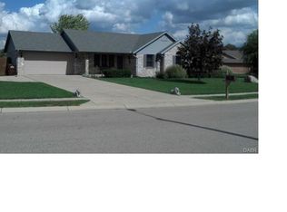 110 Snapdragon Dr, Eaton, OH 45320