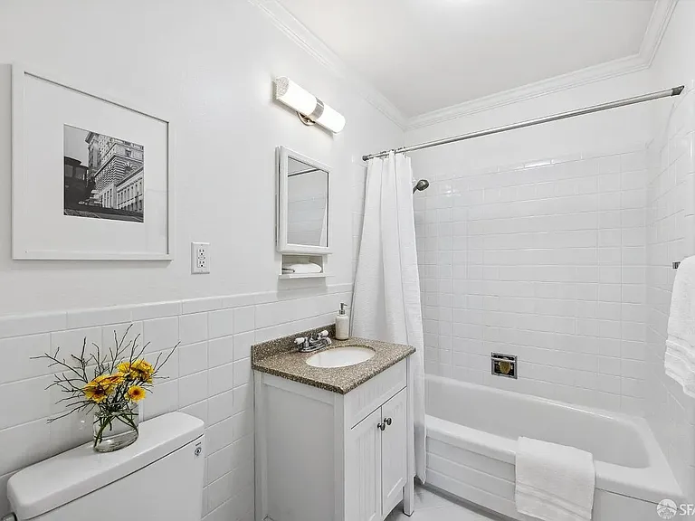 2090 Great Hwy #206 — Photo 8