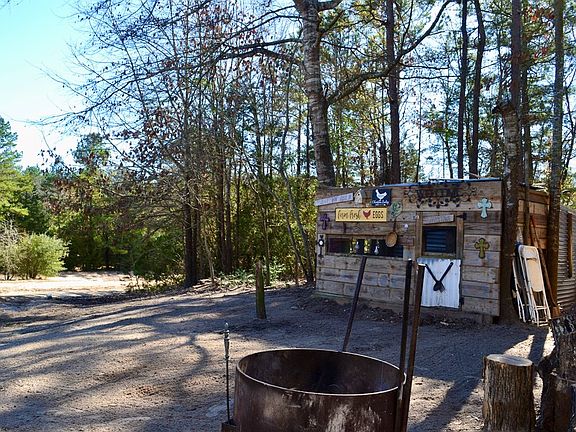 4th image of 1115 County Road 1190