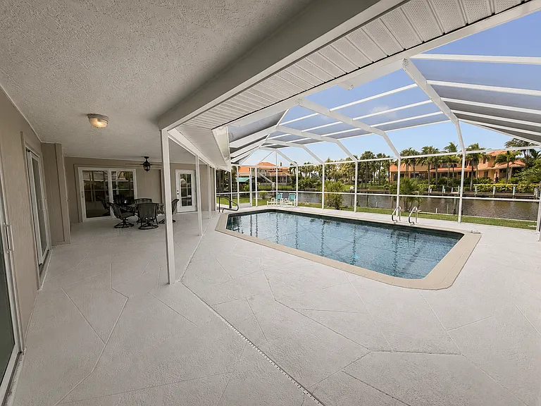 109 Seville Pl SW — Photo 20