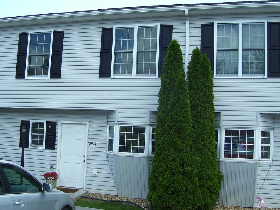 1st image of 2414 Millwood Loop #15