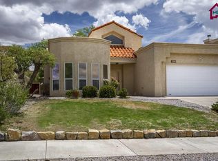 2744 Sunrise Point Rd, Las Cruces, NM 88011