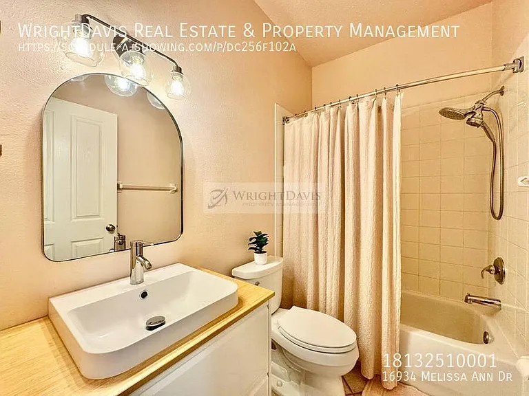 16934 Melissa Ann Dr — Photo 40