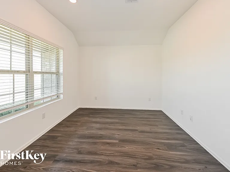 7514 Oakmont Ave — Photo 10