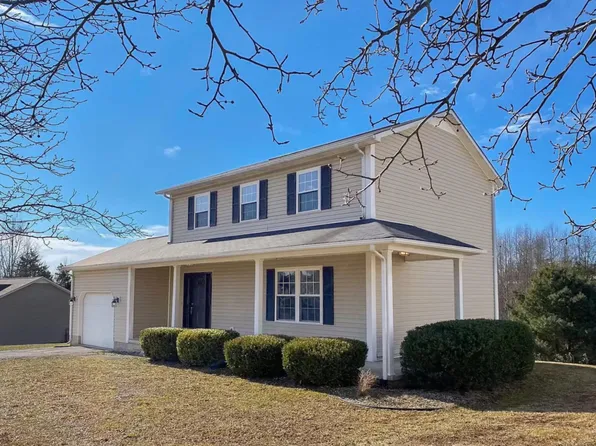 761 Hopkins Cemetery Rd, Lily, KY 40740