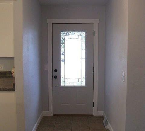 4th image of 300 E Watters St