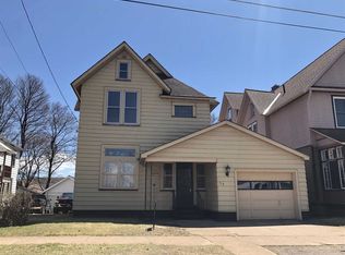 113 W Ridge St, Ishpeming, MI 49849