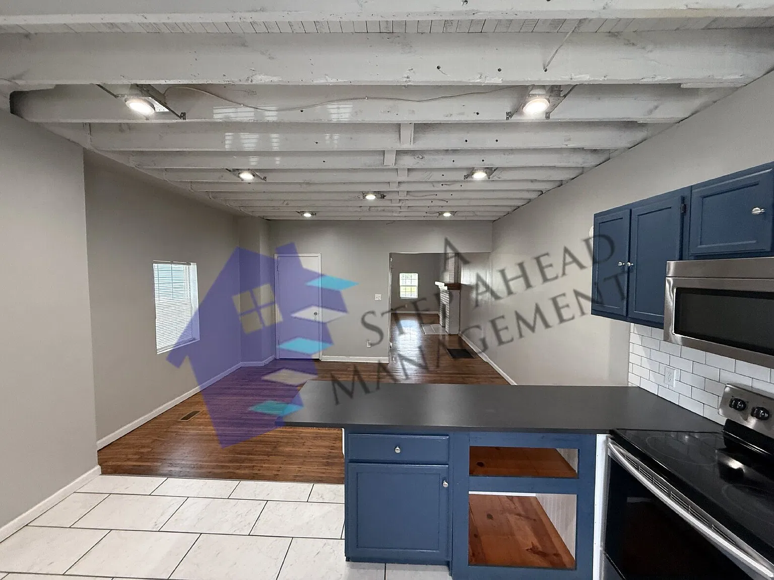 3004 North Delaware Street — Photo 4
