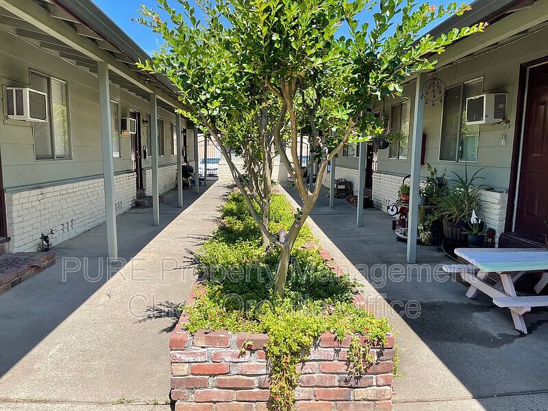 1st image of 500 Pomona Ave #6