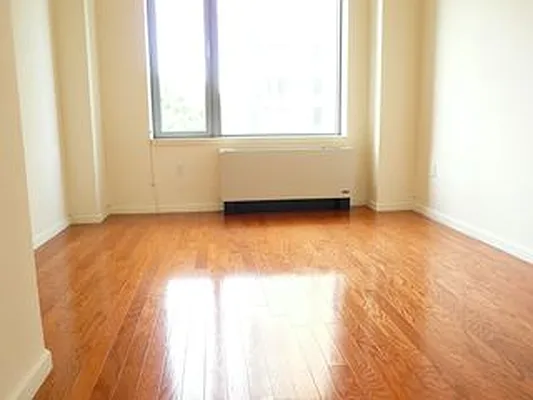 Rented by Living Quest Real Estate Inc. | media 26