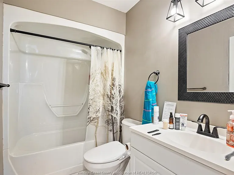 540 Ouellette Ave #7E — Photo 21