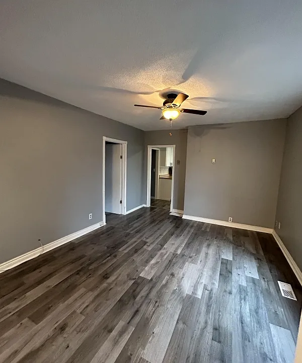 341 Melvin Ave