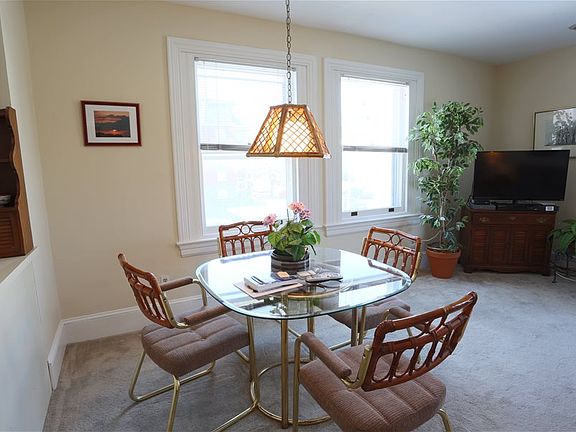 4th image of 1504 N Broom St APT 6