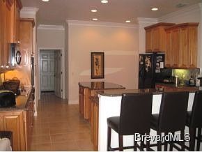 5th image of 961 Glen Abbey Way