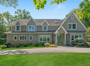 7 Deerhill Dr, Hohokus Boro, NJ 07423