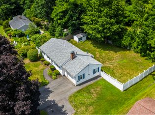 4 Raydon Rd, York, ME 03909