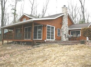 918 Hammond Rd, Harrison, MI 48625