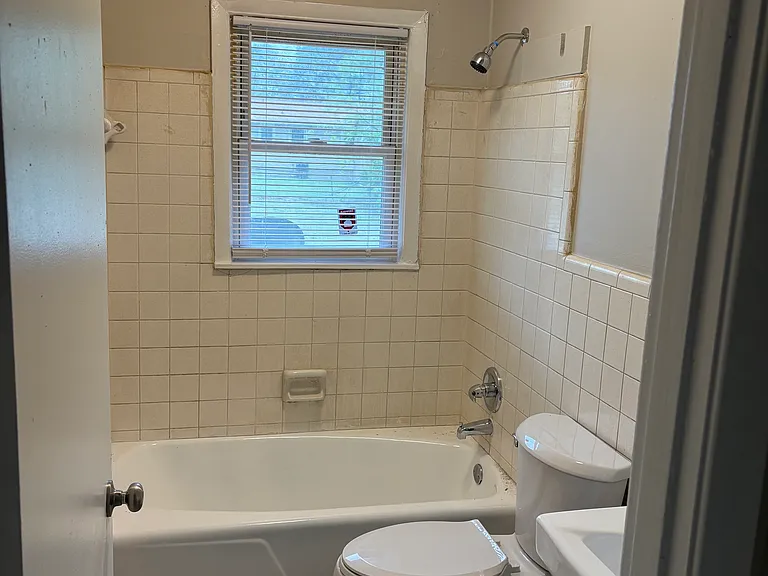 4923 Fieldcrest Dr #4923 — Photo 4