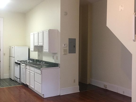 4th image of 2722 Jefferson Ave APT 2