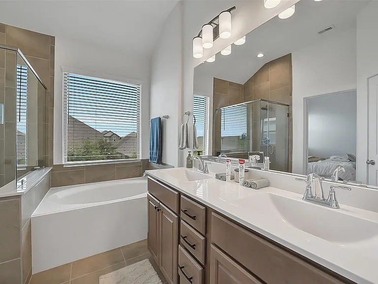 12934 Rio Mariano Ln — Photo 16