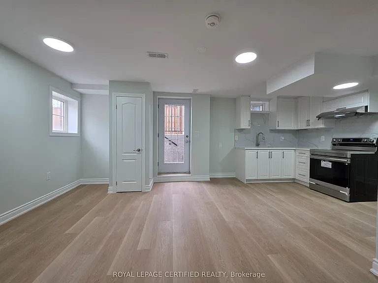 367 Equestrian Way #BASEMENT — Photo 5