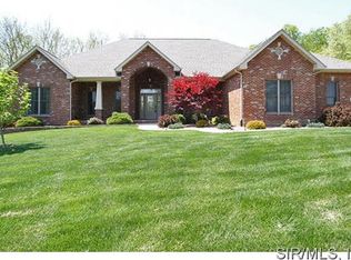 524 Berkshire Dr, Troy, IL 62294