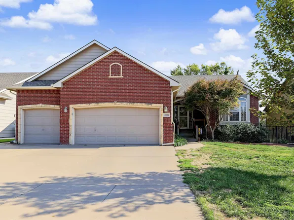 3506 N Lake Ridge Ct, Wichita, KS 67205