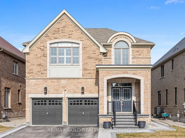 9 Fringetree Rd, Brampton, ON L6R 3V8