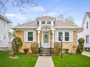 634 Lafayette St, Aurora, IL 60505