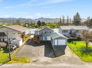 15585 Liars Lair Rd, Nehalem, OR 97131