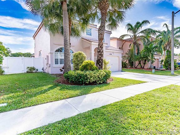2nd image of 1470 NW 153rd Ln
