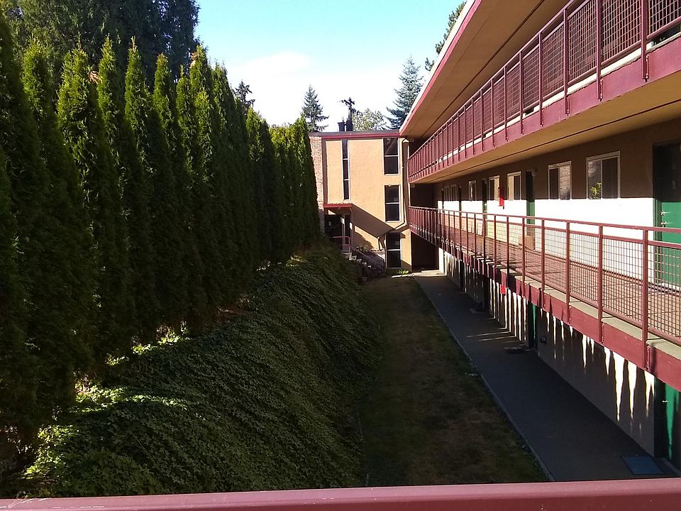 1st image of 2717 76th Ave SE #3