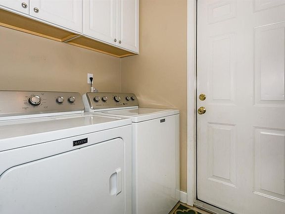 4th image of 1044 Wonderwood Ct