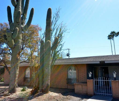 3rd image of 1057 W Mountain View Dr