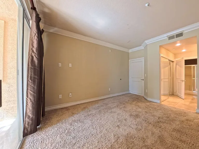 220 W Flamingo Rd #121 — Photo 31