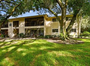 6015 Laketree Ln E, Temple Terrace, FL 33617